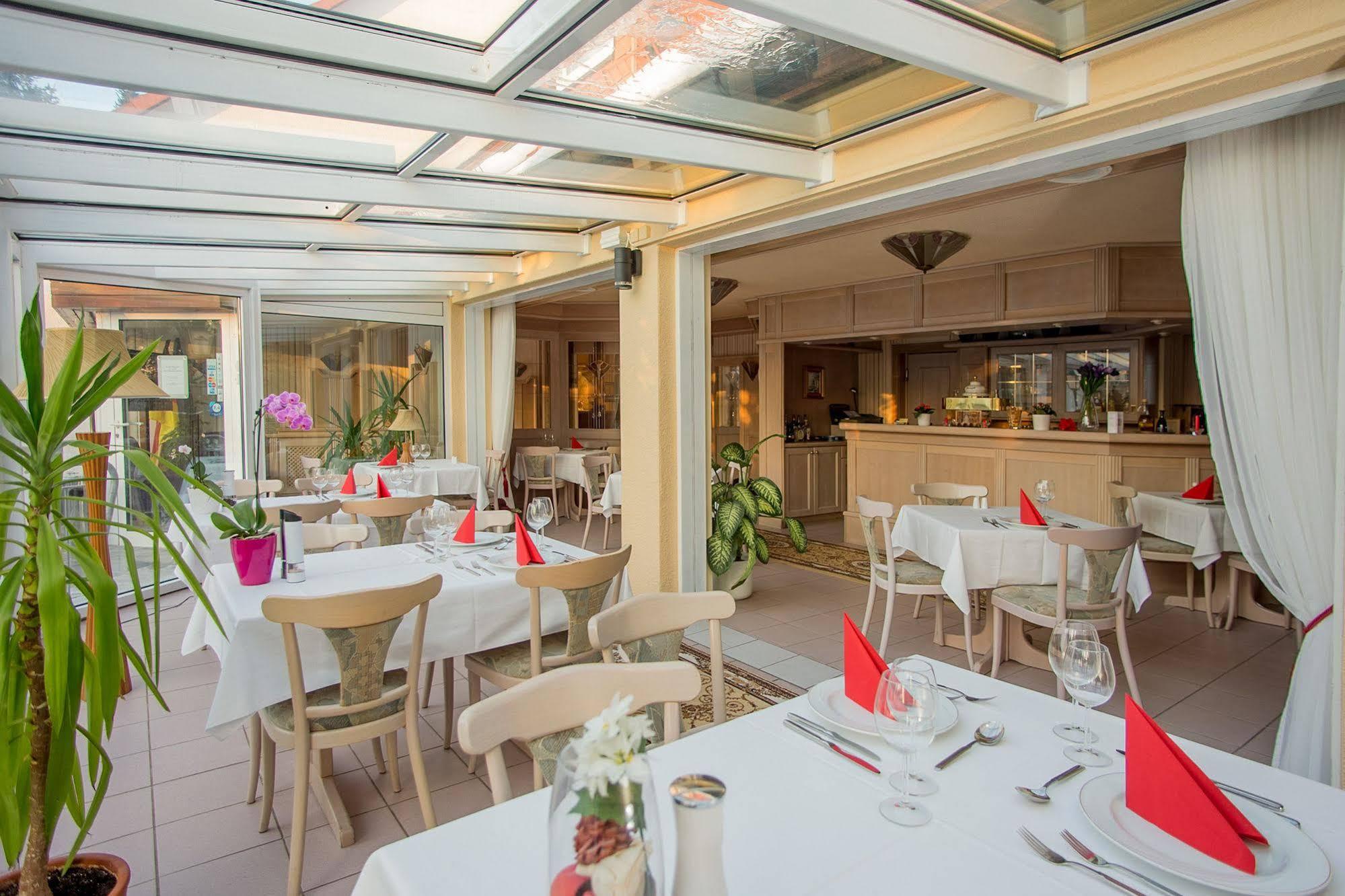 Hotel Ambiente Garni 3*